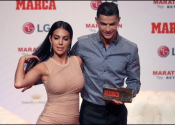 CRISTIANO RONALDO SE CASA EN SECRETO EN MARRUECOS, SEGÚN REVISTA ITALIANA