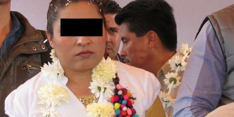 DETIENEN A EX ALCALDESA DE MIXTLA POR HOMICIDIO