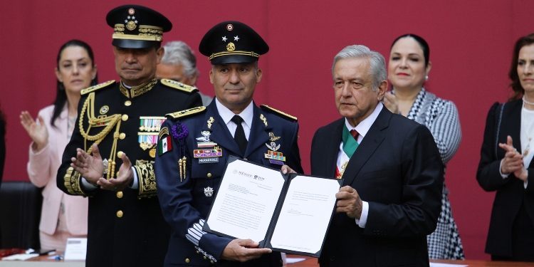 EJÉRCITO REFRENDA LEALTAD A AMLO