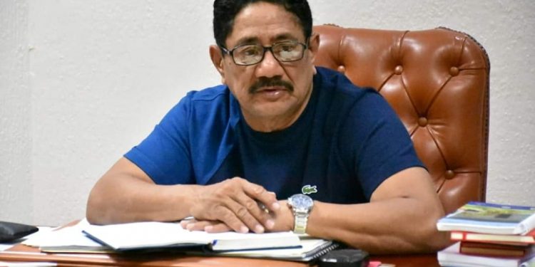 JUSTICIA! AMPARA JUEZ A COMERCIANTES ACOSADOS POR OTHONIEL SEGOVIA