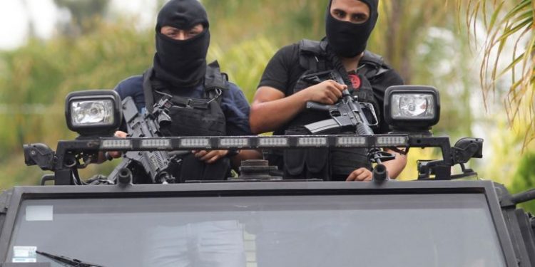 GOBIERNO PREPARA COMPRA MASIVA DE ARMAS Y BALAS