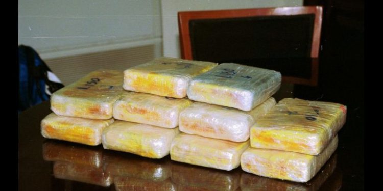 GUARDIA NACIONAL DETIENE A UN MILITAR CON 88 PAQUETES DE COCAÍNA EN TIJUANA