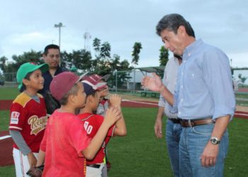 IDEY VISITA LAS ACADEMIAS DE INICIACIÓN DEPORTIVA DE TIZIMÍN