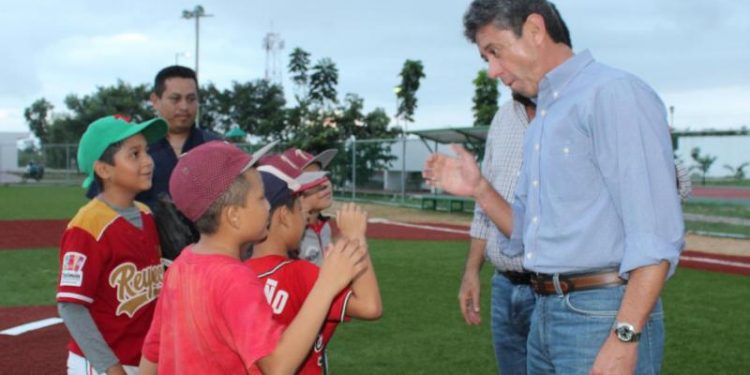 IDEY VISITA LAS ACADEMIAS DE INICIACIÓN DEPORTIVA DE TIZIMÍN
