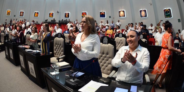 DECLARAN A LA XVI LEGISLATURA COMO LA LEGISLATURA DE LA PARIDAD