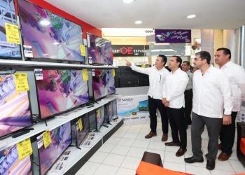 LLAMA EL GOBERNADOR MAURICIO VILA DOSAL A COMPRAR CON RESPONSABILIDAD EN ESTE BUEN FIN 2019
