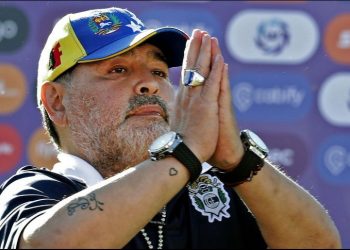 MARADONA RENUNCIA COMO TÉCNICO DE GIMNASIA Y ESGRIMA LA PLATA
