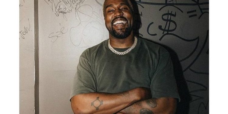 NUEVO DISCO DE KANYE WEST DEBUTA COMO NÚMERO 1 EN BILLBOARD