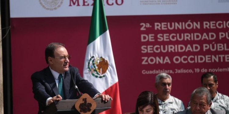 PESE A CIFRAS, DURAZO DEFIENDE ESTRATEGIA DE SEGURIDAD