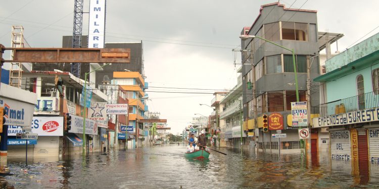 TABASQUEÑOS RECUERDAN EL 27 DE OCTUBRE CON GRAN MELANCOLÍA