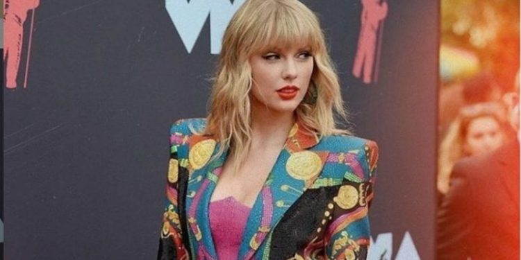 TAYLOR SWIFT NO PODRÁ CANTAR SUS ANTIGUOS ÉXITOS EN LOS AMA 2019