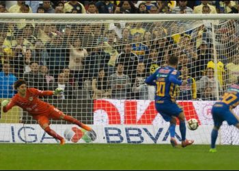 TIGRES DA EL PRIMER GOLPE EN EL AZTECA