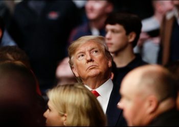 TRUMP AMENAZA CON QUITAR AYUDA CONTRA LOS INCENDIOS
