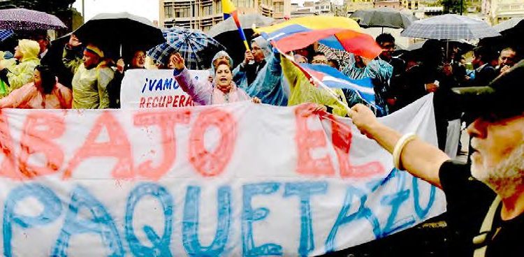 ECUADOR VUELVE A  LA NORMALIDAD, SE LIMPIA LA CAPITAL
