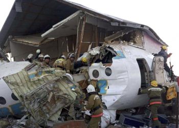 ACCIDENTE AÉREO EN KAZAJISTÁN DEJA AL MENOS 15 MUERTOS