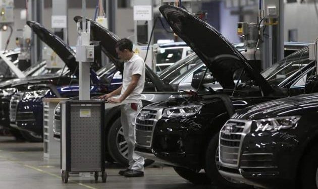 CAÍDA EN VENTAS DE AUTOMÓVILES FRENA AL MOTOR DE LA ECONOMÍA MEXICANA