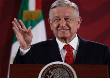 CUMPLIMOS CON NO AUMENTAR PRECIO DE COMBUSTIBLES: LÓPEZ OBRADOR