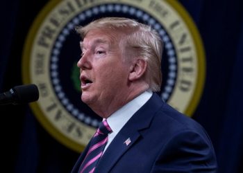 DAN LUZ VERDE A JUICIO POLÍTICO CONTRA TRUMP