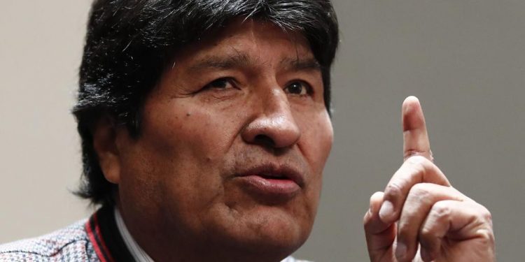 EVO MORALES LLEGA A ARGENTINA EN «OPERATIVO SECRETO»