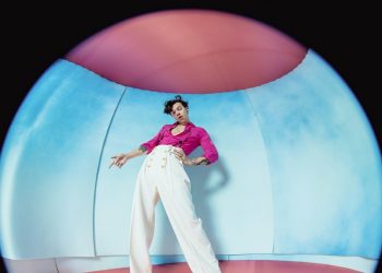HARRY STYLES ESTRENA «FINE LINE», SU SEGUNDO ÁLBUM DE ESTUDIO