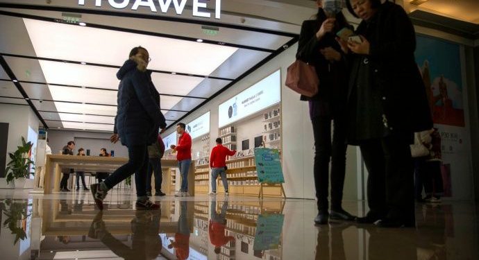 HUAWEI PLANEA TRASLADAR SU CENTRO DE INVESTIGACIÓN DE EU A CANADÁ