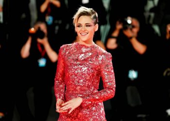 KRISTEN STEWART, NOMBRADA ACTRIZ DE LA DÉCADA EN HOLLYWOOD