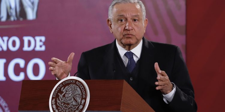 NO SE INVESTIGARÁ A FUNCIONARIOS RELACIONADOS CON GARCÍA LUNA: AMLO