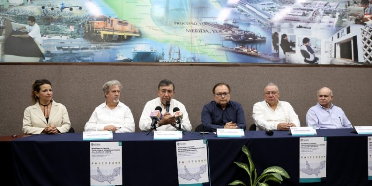 SE REFRENDA COMPROMISO PARA EL DESARROLLO DE LA REGIÓN SUR-SURESTE
