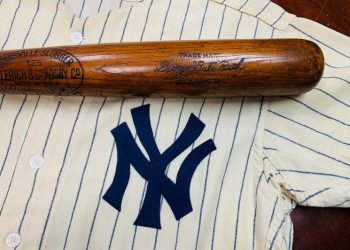 SUBASTAN BATE DE BABE RUTH EN MÁS DE UN MDD