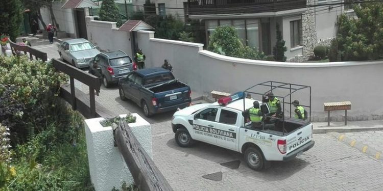 SUBE TENSIÓN ENTRE MÉXICO Y BOLIVIA POR ACOSO A EMBAJADA