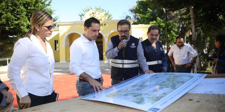 SUPERVISA MAURICIO VILA DOSAL ÚLTIMOS DETALLES DEL CENTRO CULTURAL LA IBÉRICA