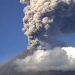 VOLCÁN POPOCATÉPETL CELEBRA NAVIDAD CON IMPRESIONANTES EMISIONES DE CENIZA