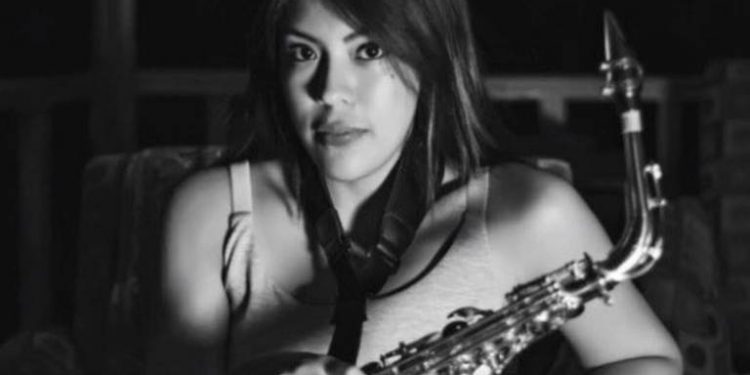 DETIENEN A SEGUNDO IMPLICADO EN ATAQUE CON ÁCIDO A SAXOFONISTA OAXAQUEÑA