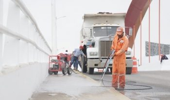 AVANZA REHABILITACIÓN DE PUENTES EN VILLAHERMOSA