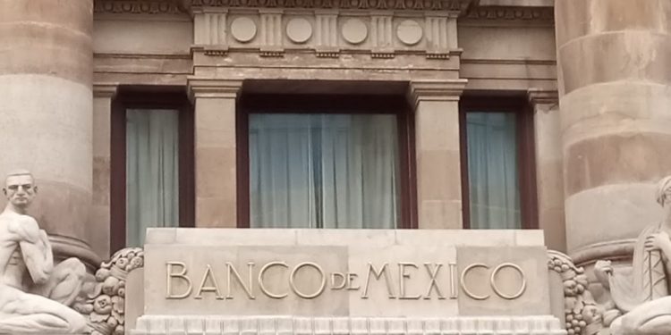 BANXICO PREVÉ RECUPERACIÓN MODESTA DEL CRECIMIENTO PARA 2020
