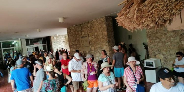 CHICHÉN ITZÁ MARCA RÉCORD DE AFLUENCIA: RECIBE UN SOLO DÍA CASI 19,000 VISITANTES EN ESTAS VACACIONES