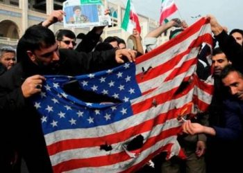 EL CONFLICTO ENTRE EU E IRÁN ARRASTRA A EUROPA Y DISPARA EL PETRÓLEO