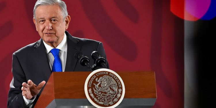LÓPEZ OBRADOR PIDE UNIDAD PARA TRANSFORMAR AL PAÍS