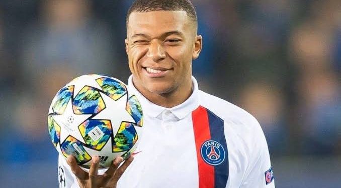 MBAPPÉ AÚN NO PIENSA EN LA RENOVACIÓN DE CONTRATO CON PSG