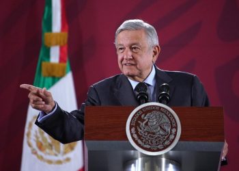 «PENSIONES Y BECAS SERÁN DERECHOS CONSTITUCIONALES»