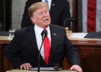 TRUMP INSISTE EN FRENAR JUICIO POLÍTICO EN SU CONTRA