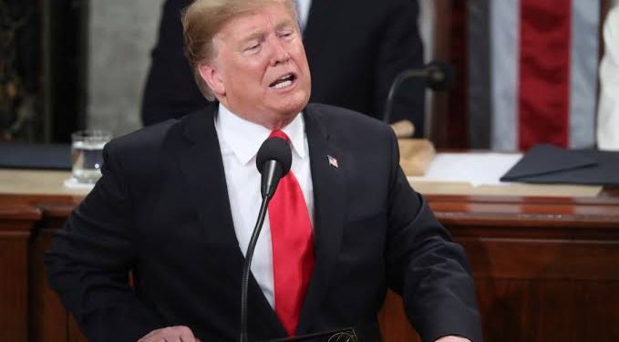 TRUMP INSISTE EN FRENAR JUICIO POLÍTICO EN SU CONTRA