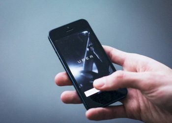 UBER, CABIFY Y OTRAS PLATAFORMAS PAGARÁN IMPUESTOS A PARTIR DE JULIO