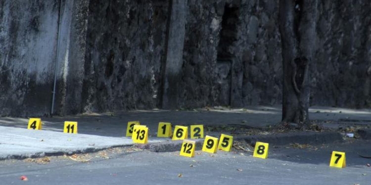 COMANDO ARMADO IRRUMPE EN BODA EN CELAYA; MATAN A NOVIA Y SECUESTRAN A NOVIO