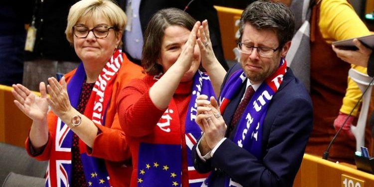 PARLAMENTO EUROPEO APRUEBA TÉRMINOS DEL BREXIT