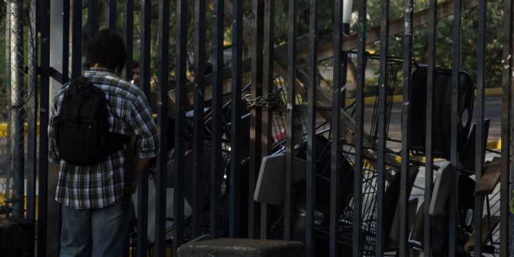 TOMAN FACULTAD DE CIENCIAS POLÍTICAS Y SOCIALES DE LA UNAM