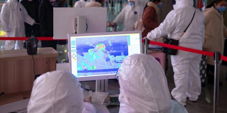 SRE DESCARTA MEXICANOS INFECTADOS POR CORONAVIRUS EN CHINA; DOS BUSCAN SALIR