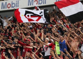 EL ESTADIO JALISCO RECIBE UN PARTIDO DE VETO