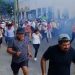 POLICÍA LANZA GAS LACRIMÓGENO CONTRA MANIFESTANTES EN MÉRIDA, YUCATÁN