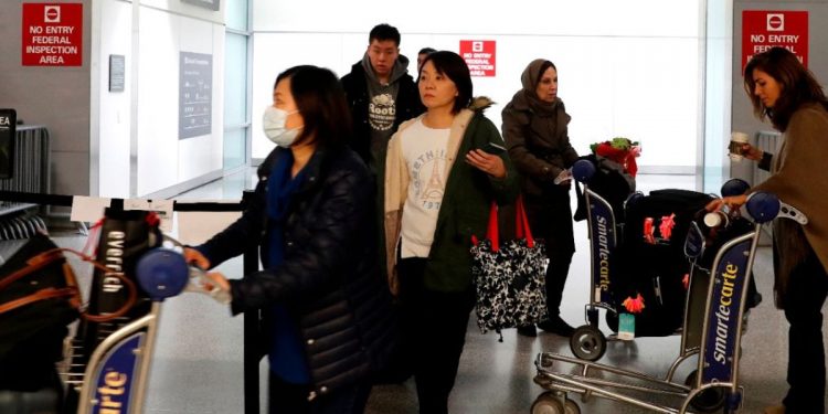 SECRETARÍA DE SALUD ANALIZA TRES POSIBLES CASOS DE CORONAVIRUS EN JALISCO